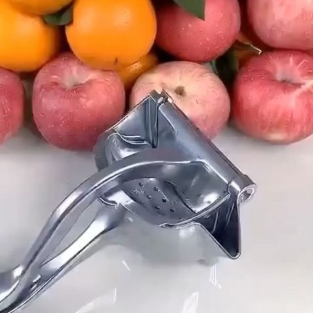 Manual Fruit Press Juicer / Citrus Squeezer