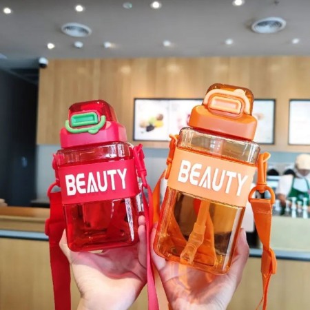 Square Water Bottle with Built-in Straw & Strap – 650ml